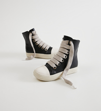 Load image into Gallery viewer, Fashion High Top Shoes with Box