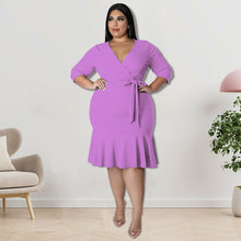 Load image into Gallery viewer, Plus Size V Neck Dress