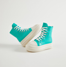 Load image into Gallery viewer, Fashion High Top Shoes with Box
