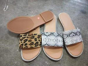 Leopard Slipper