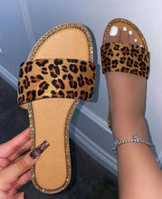 Load image into Gallery viewer, Leopard Slipper
