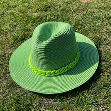 Load image into Gallery viewer, Straw Fedora Chain Hat(MOQ 5)
