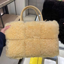 Load image into Gallery viewer, Fashion Furry Purse
