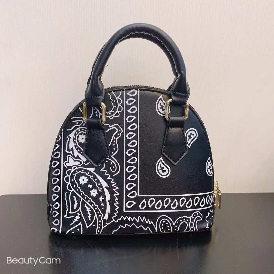 Bandana Shell Pearl Bag